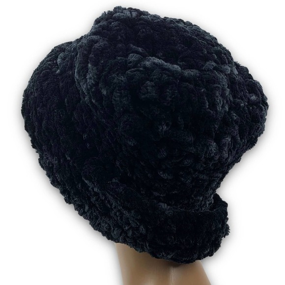 Hand made crochet black velour oversized beanie winter hat - Picture 9 of 12